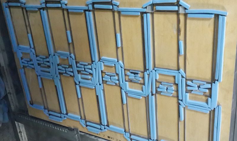 Stanzmaschine sterben